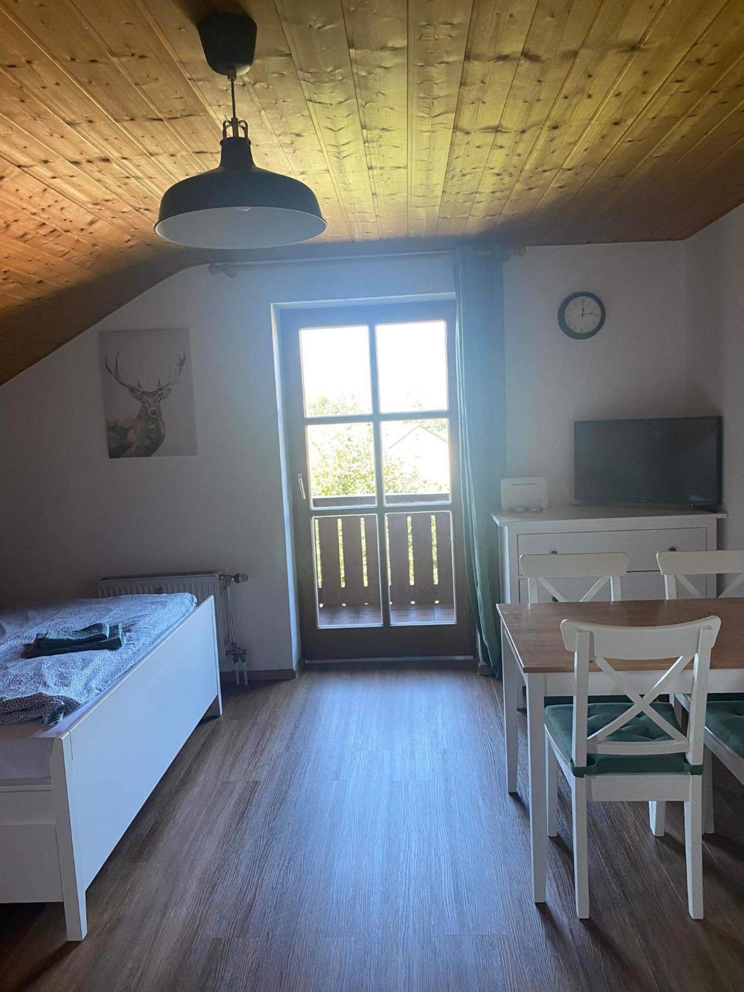62 Apartment *